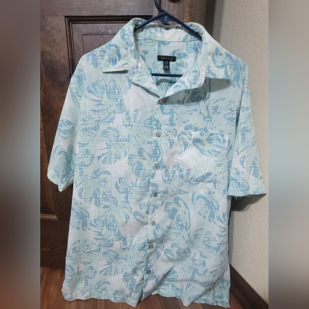 Mens Van Heusen Shirt Button Down Hawaiian Style Size 16‎ 1/2- 17